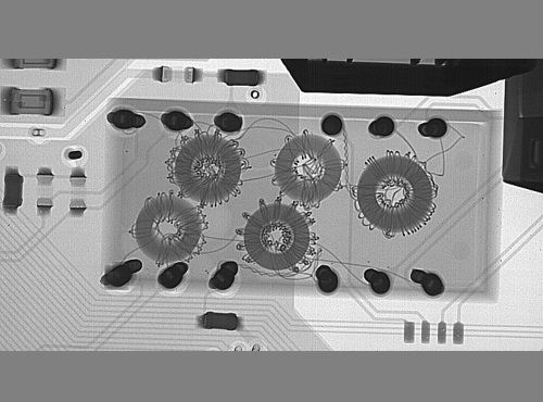Visão de um conjunto eletrônico com RAIO X